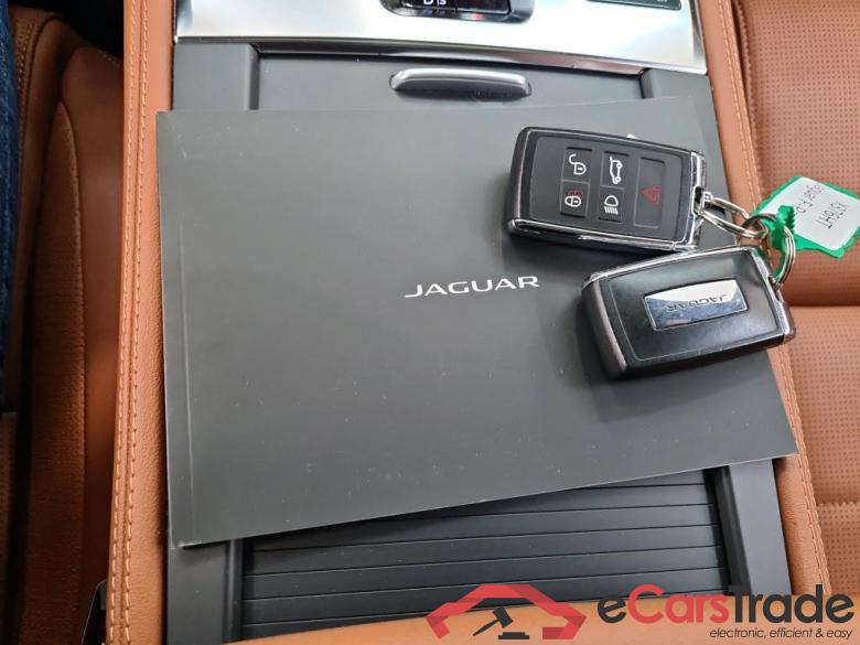 Jaguar F-Pace FL'21 Jaguar F-PACE P400e AWD auto R-Dynamic S 5d #4