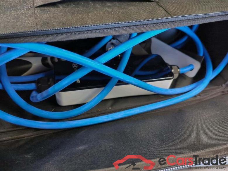 HYUNDAI Kona EV Premium 64 kWh #4