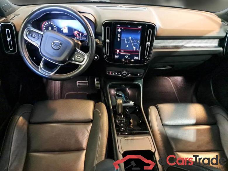 Volvo 209 VOLVO XC40 / 2017 / 5P / SUV B5 AWD AUTOMATICO R-DESIGN #3