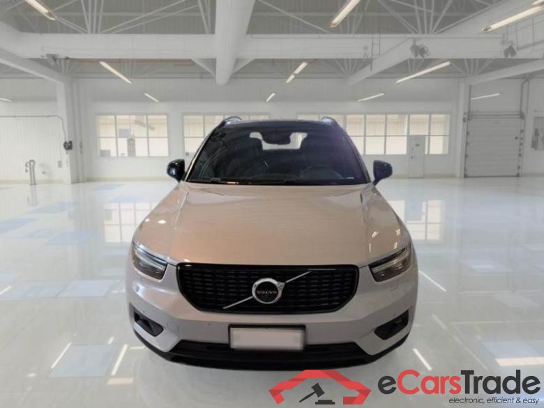 Volvo 209 VOLVO XC40 / 2017 / 5P / SUV B5 AWD AUTOMATICO R-DESIGN #6