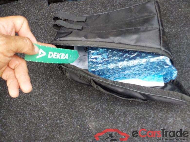 FIAT 500 1.0 Hybrid 51 KW (70 CV) Dolcevita #6 FIAT 500 1.0 Hybrid 51 KW (70 CV) Dolcevita #6