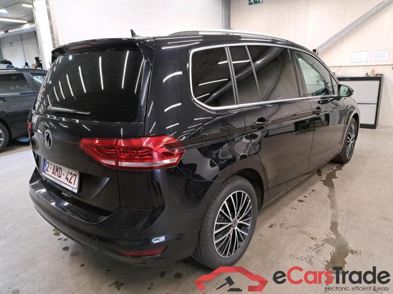 VOLKSWAGEN - VW  TOURAN TDi 150PK DSG Highline With Nav Discover Pro & Heated Front & Rear Seats & Side & Lane Assist & Towing Hook & Rear Camera #2