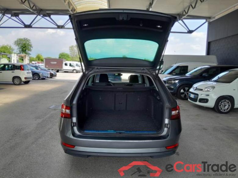 Skoda 23 SKODA SUPERB WAGON / 2019 / 5P / STATION WAGON 1.4 TSI PLUG-IN HYBRYD EXECUTIVE DSG #5