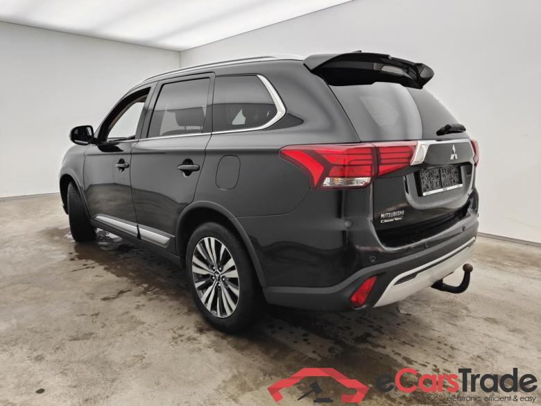 Mitsubishi Outlander 2.0 2WD 7S Diamond Edition CVT 5d 7pl #5