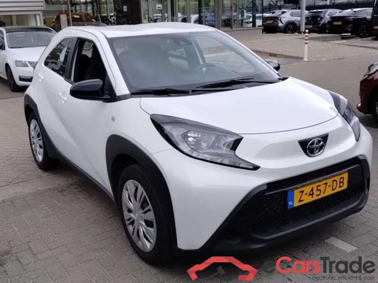 TOYOTA Aygo X 1.0 VVT-i MT Play #2