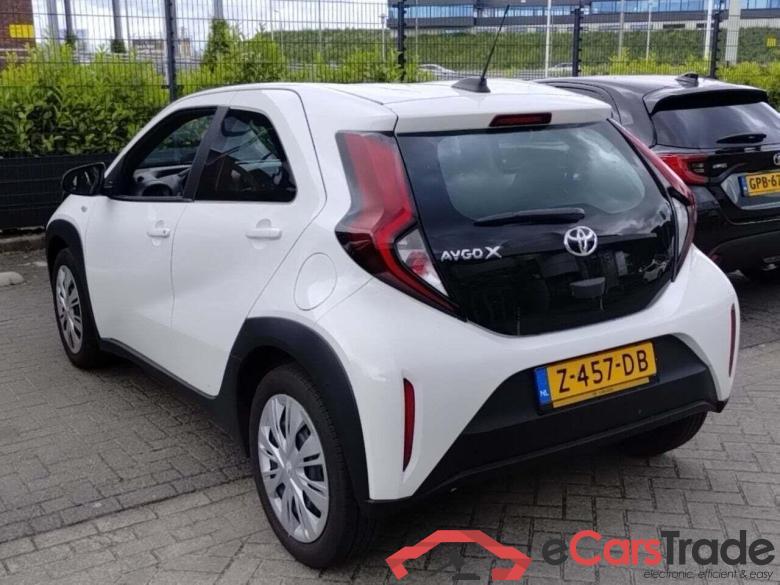 TOYOTA Aygo X 1.0 VVT-i MT Play #3
