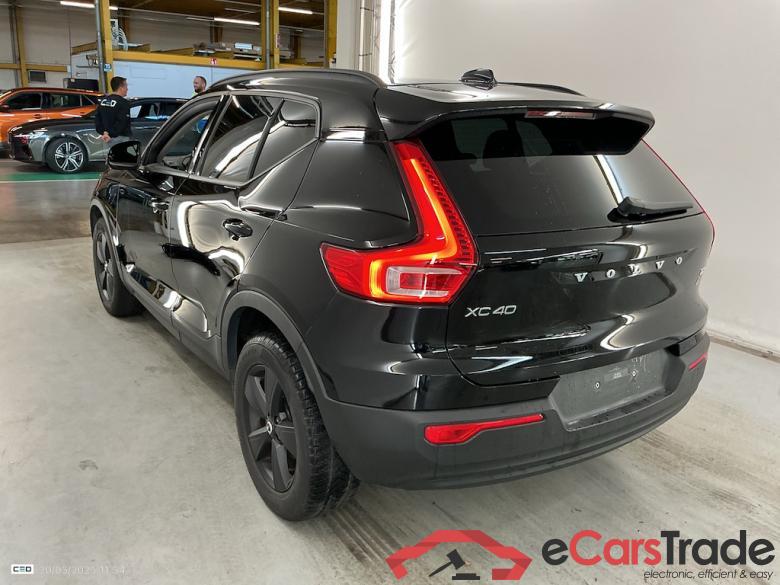 VOLVO XC40 1.5 T2 GEARTRONIC MOMENTUM CORE #3