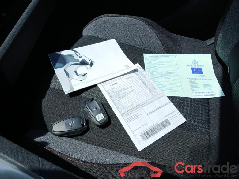 Peugeot 1.2 PureTech 96KW S&S Active Pack EAT8 3008 Active Pack 1.2 PureTech 130CV AT8 E6d #5