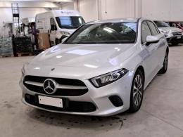 Mercedes 17 MERCEDES-BENZ CLASSE A / 2018 / 5P / BERLINA A 180 D AUTOMATIC BUSINESS EXTRA