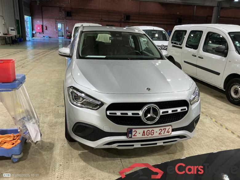 MERCEDES-BENZ GLA 2.0 GLA 180 D DCT BUSINESS SOLUTION #1