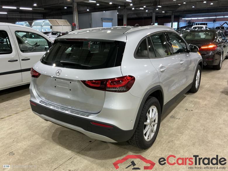 MERCEDES-BENZ GLA 2.0 GLA 180 D DCT BUSINESS SOLUTION #4