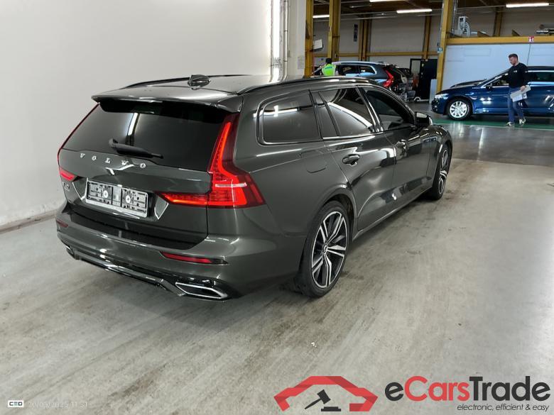 VOLVO V60 2.0 T6 RECHARGE 4WD GEARTR R-DESIGN Park Assist #4