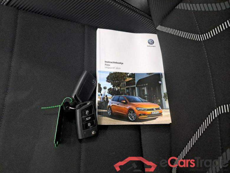 Volkswagen Polo '17 Volkswagen Polo 1.0 TSI 70kW 7-DSG Highline Business R 5d #4