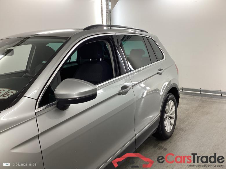 VOLKSWAGEN TIGUAN DIESEL - 2016 1.6 TDi SCR Comfortline (EU6.2) #3