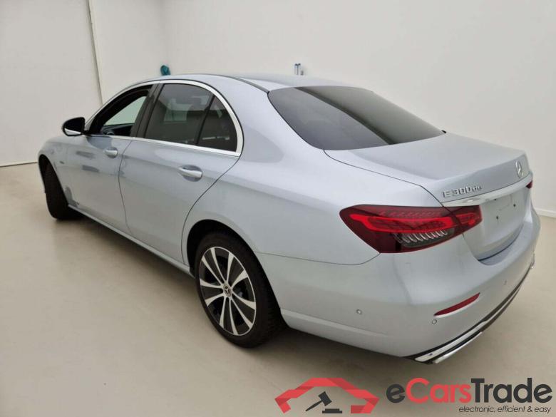 Mercedes E300de Facelift Hybrid Aut. LED-Xenon Widescreen Navi Ambient Sport-Leather KeylessGo Сamera Klima PDC ... #4