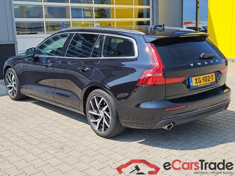 VOLVO V60 2.0 T5 Momentum #3