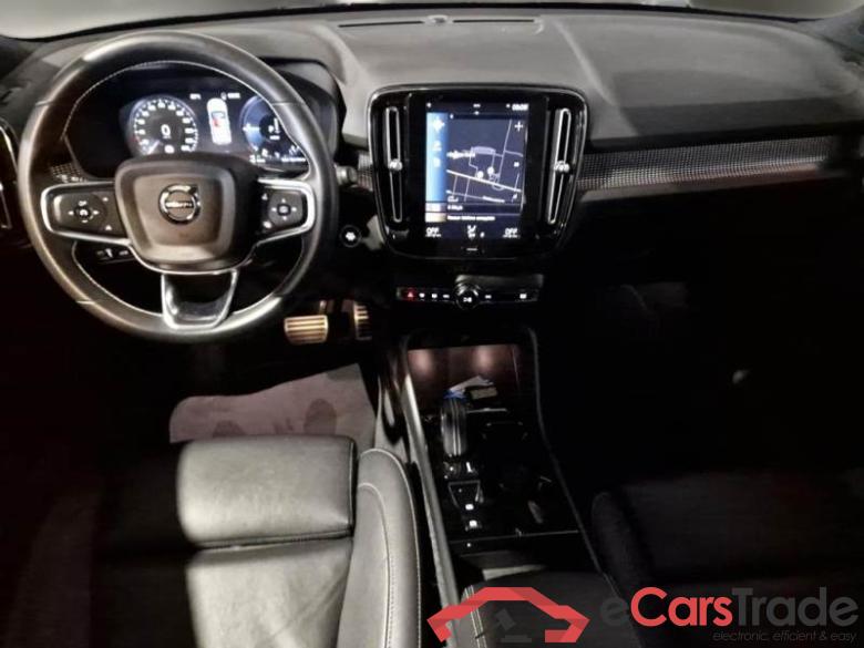 Volvo 223 VOLVO XC40 / 2017 / 5P / SUV T5 PLUG-IN HYBRID AUTO RECHARGE R-DESIGN #3