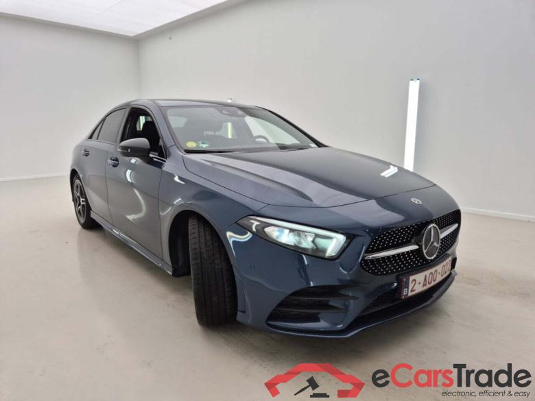 Mercedes A 200 Limousine 2.0d AMG Night Aut. LED-Xenon Widescreen Navi Ambient 1/2 Sport-Leather-Alcantara KeylessGo Camera Klima PDC ... #2