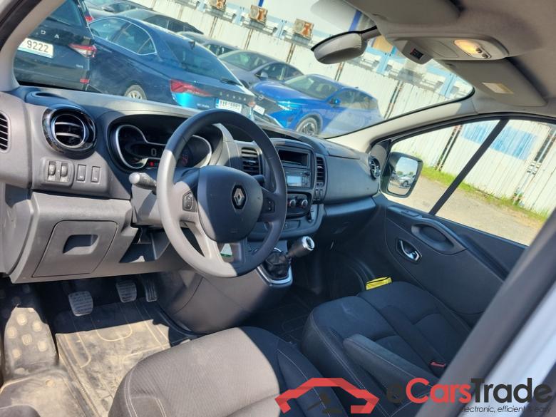 Renault  Trafic LCV (2014) TraFur dCi 145k L2H1P2 COOL 4d #5