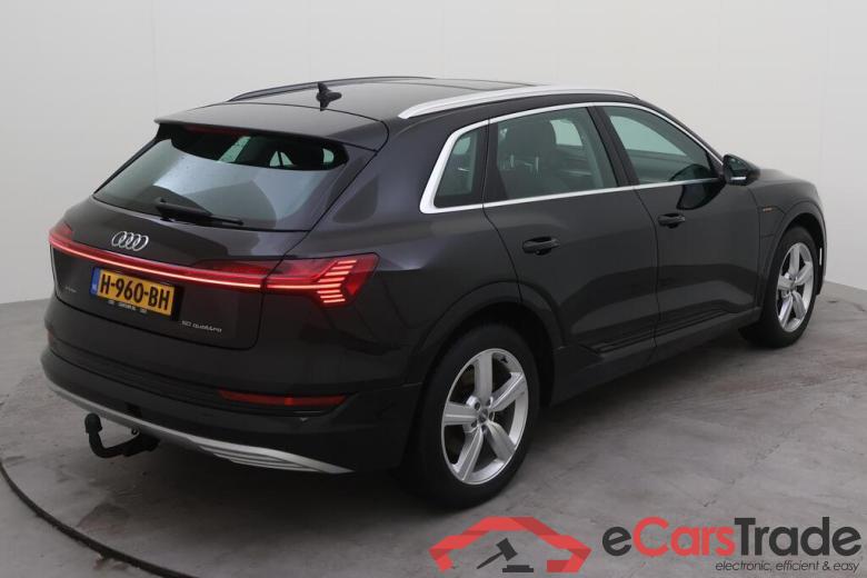 AUDI e-tron  #5