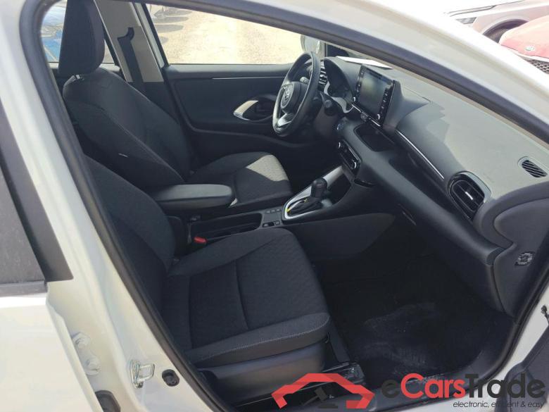 Toyota 1.5 120H Active Tech TOYOTA Yaris / 2020 / 5P / berlina con portón 1.5 120H Active Tech #6
