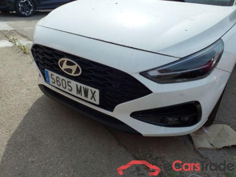 HYUNDAI i30 1.0 TGDI 100CV 48V Klass #6