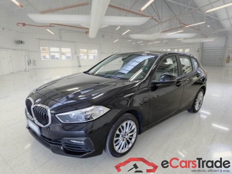 BMW 29 BMW SERIE 1 / 2019 / 5P / BERLINA 118I BUSINESS ADVANTAGE #1
