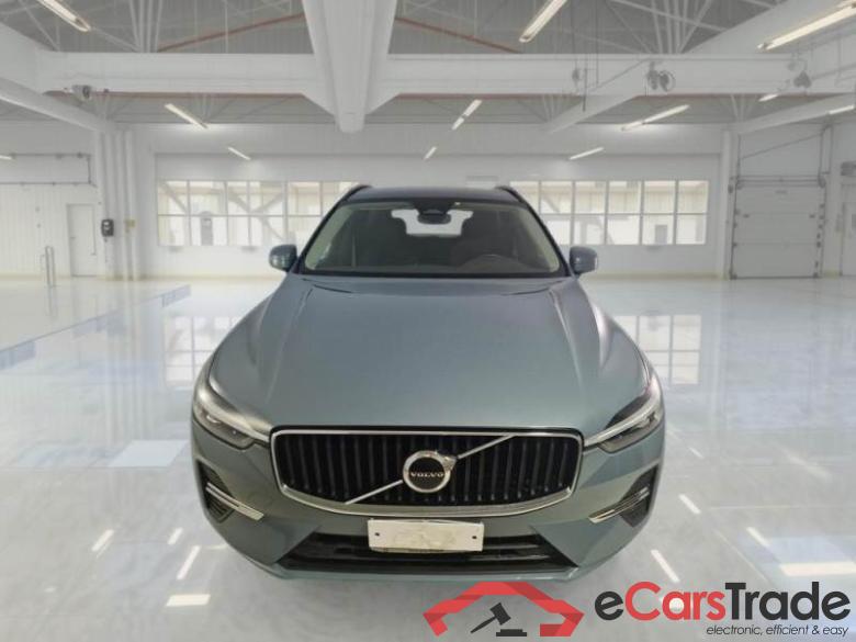 Volvo 17 VOLVO XC60 / 2021 / 5P / SUV B4 D AWD AUTOMATICO MOMENTUM PRO #6