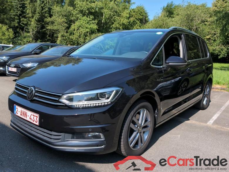 VOLKSWAGEN - VW  TOURAN TDi 122PK Highline Pack Business With Vienna Leather & Nav Discover Media & Rear PDC & Power Tailgate #1