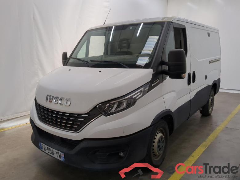 Iveco 2.3 35S16SA8 V7 H1 3000 IVECO Daily / 2014 / 4P / Fourgon tôlé 2.3 35S16SA8 V7 H1 3000 #1