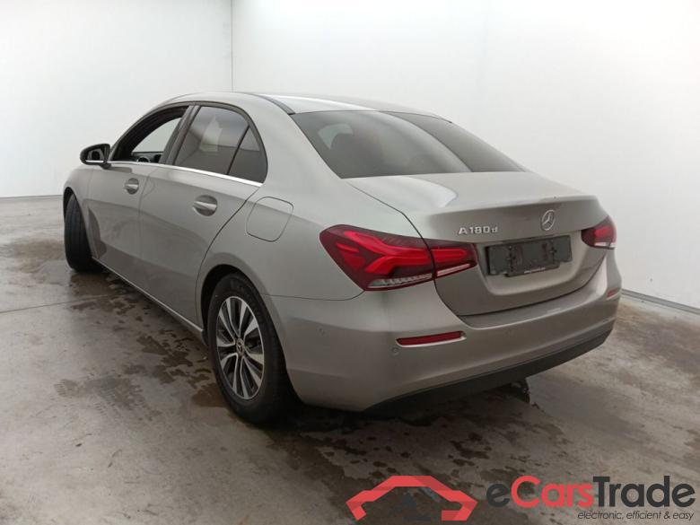 Mercedes-Benz A-Klasse Limousine A 180 d DCT Business Solution 4d #5
