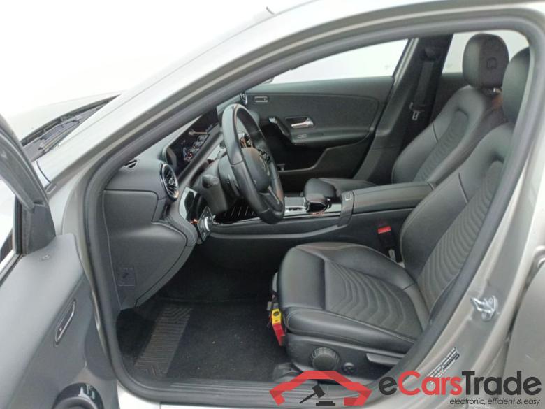 Mercedes-Benz A-Klasse Limousine A 180 d DCT Business Solution 4d #6