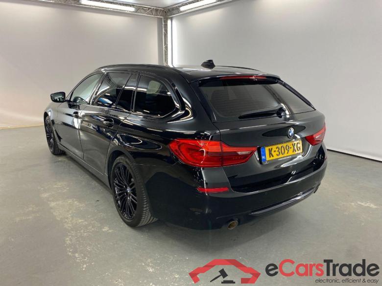 BMW 5-SERIE TOURING 520i corporate executive 135kW aut #3