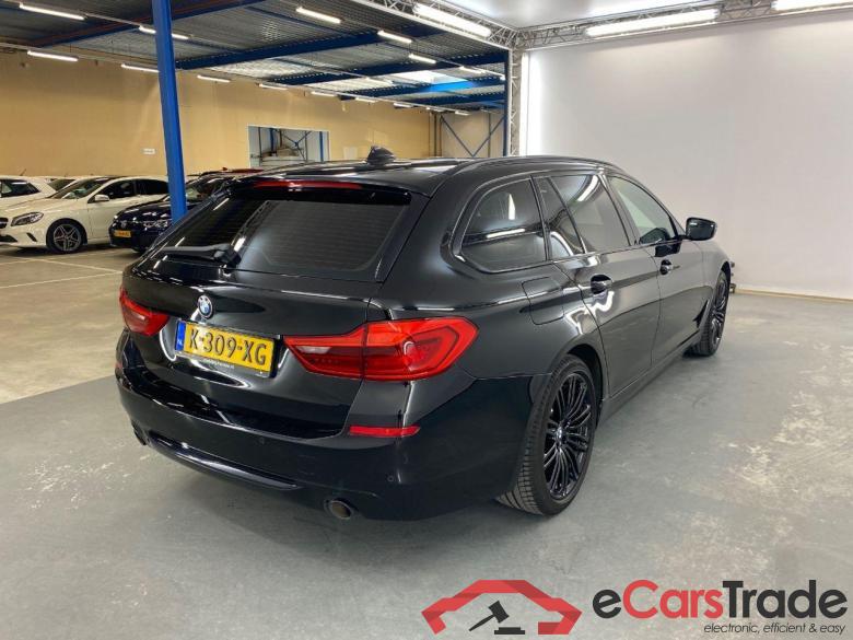 BMW 5-SERIE TOURING 520i corporate executive 135kW aut #4