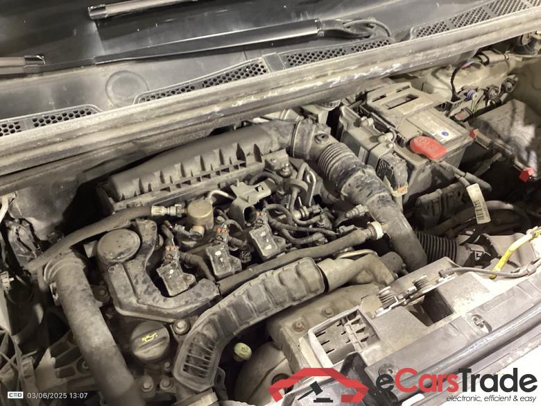 CITROAu2039N BERLINGO 1.2 PURETECH 110 S-S M LIGHT CLUB #6