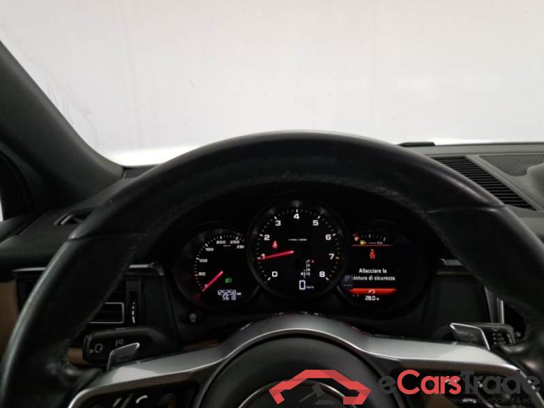 Porsche 2.0 PORSCHE MACAN / 2018 / 5P / SUV 2.0 #4