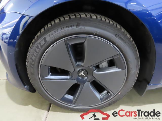 Tesla Model 3 ´18 BEV TESLA Model 3 Langstreckenbatt. Allradantrieb Dual Motor 4d 366kW #6