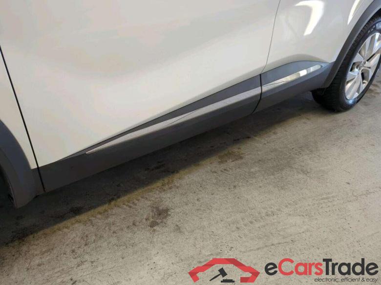 RENAULT Captur 1.3 TCe Intens #4