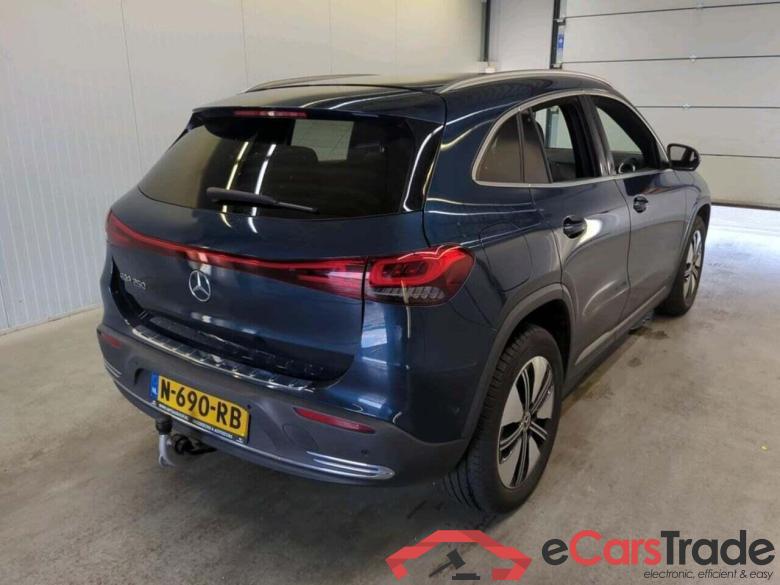 MERCEDES-BENZ EQA 250 Bns Sol. Lux #2
