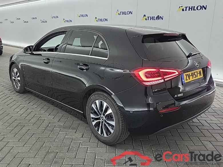 MERCEDES-BENZ A-klasse A 180 7G-DCT Business Solution Plus 5D 100kW #4