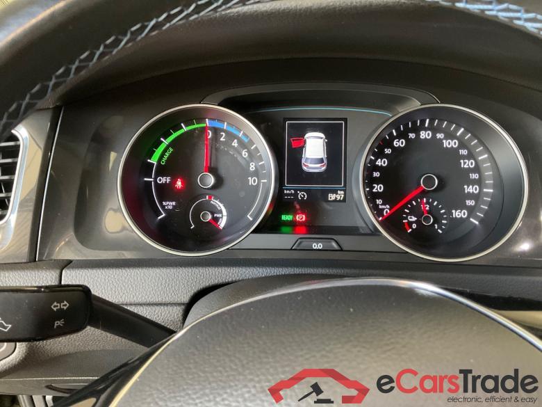 VOLKSWAGEN e-Golf E-DITION #6
