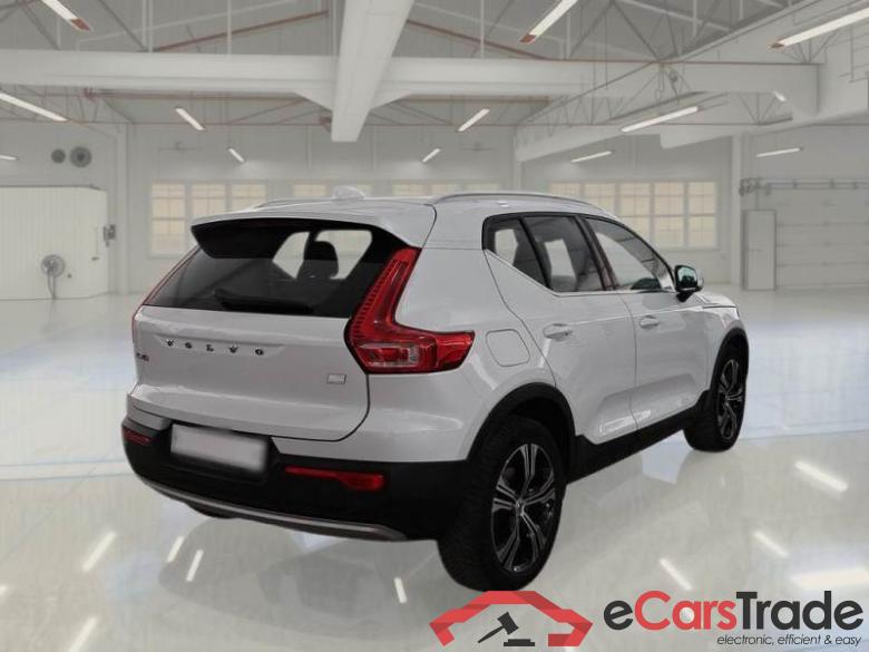 Volvo 233 VOLVO XC40 / 2017 / 5P / SUV T4 PLUG-IN HYBRID AUTO RECHARGE INSCR. #2