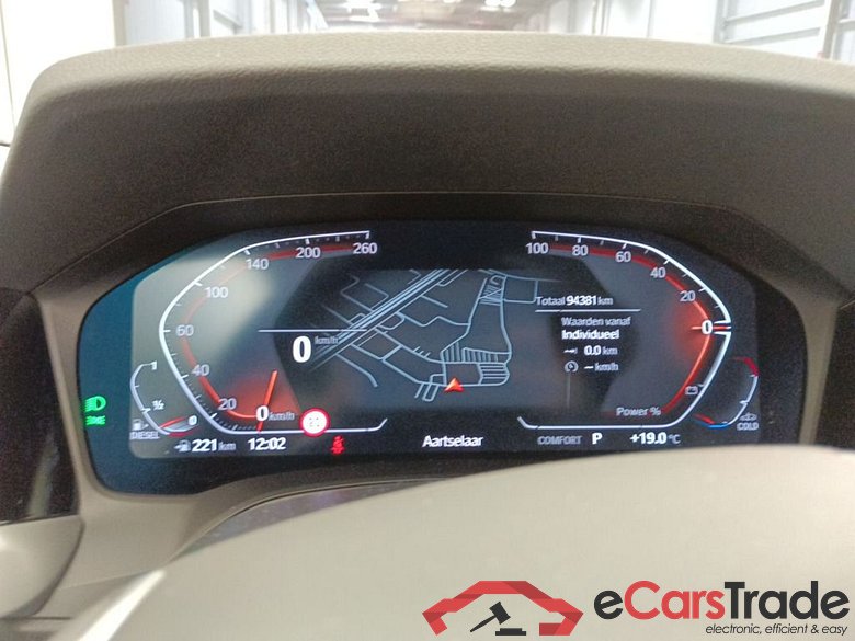 BMW 3 Reeks Berline 318dA (100 kW) 4d #6