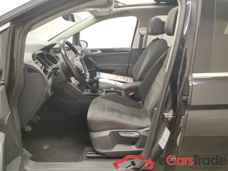 Volkswagen Touran 1.6 TDi Highline 5d 7pl #3