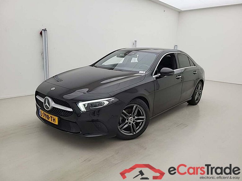 MERCEDES-BENZ A-klasse 180 Business Sol Luxury DCT