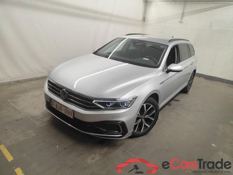 Volkswagen Passat Variant 1.4 TSI DSG6 GTE Business 5d #1