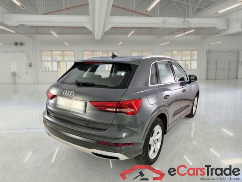 AUDI Q3 / 2018 / 5P / SUV 35 TDI S TRONIC BUSINESS ADVANCED #2
