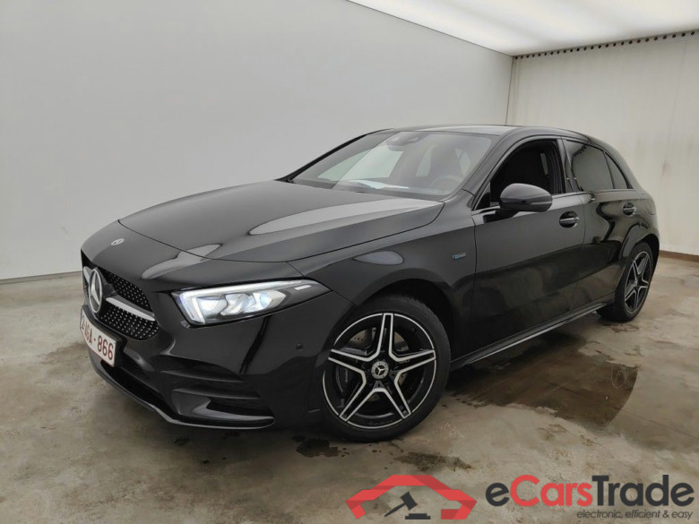 Mercedes-Benz A-Klasse A 250 e Business Solution 5d