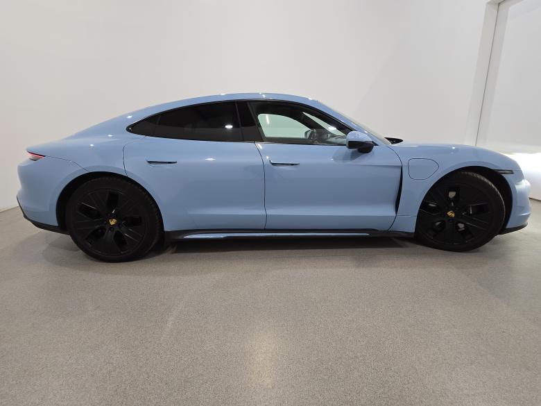 Porsche Taycan Aut. Pano LED-Matrix Virtual Inno Ambient Navi Sport-Leather KeylessGo Camera Klima PDC ... #5