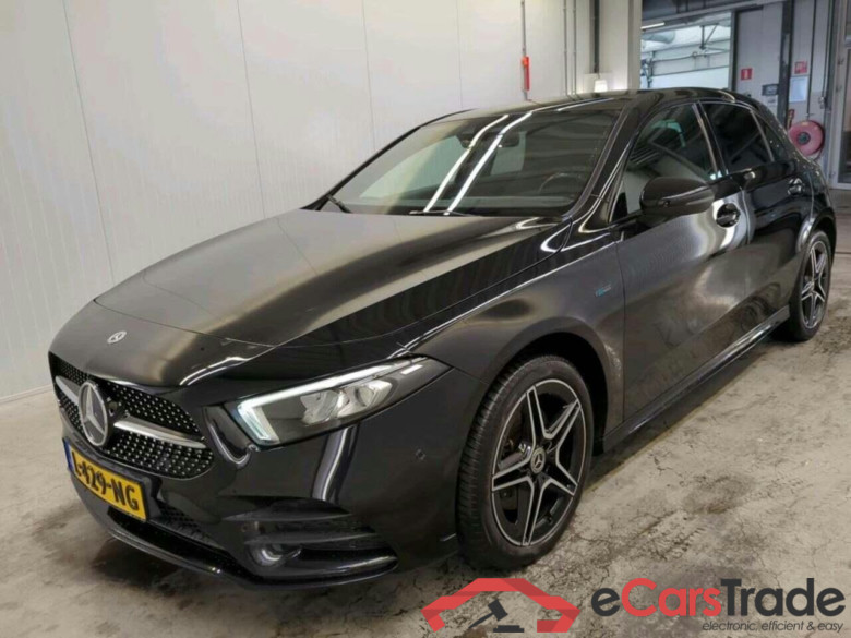 MERCEDES-BENZ A-klasse 250 e Bns Sol. AMG #1
